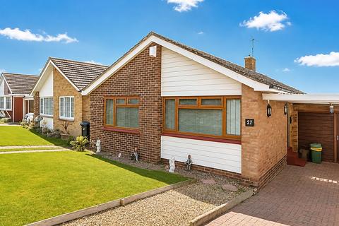 2 bed property, in Windmill Road, £340,000