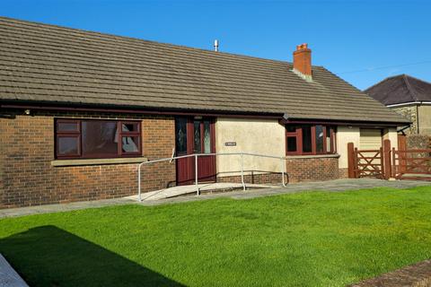 3 bed property, in Bryn Iwan, £265,000