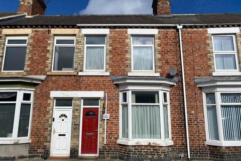 3 bed property, in Durham Street, £75,000