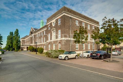 2 bed property, in Brook Road, £500,000