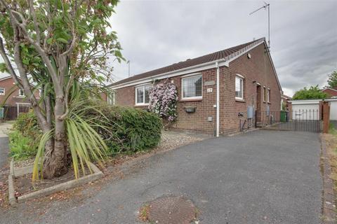2 bed property, in Brereton Close, £230,000