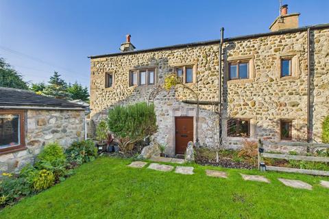 3 bed property, in The Shore, £425,000