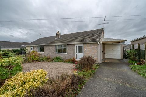2 bed property, in Wordsworth Drive, £250,000