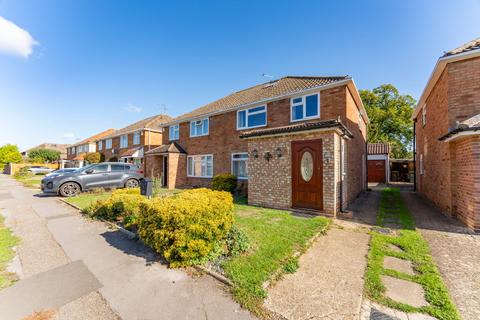 3 bed property, in Ashbrook Road, £525,000