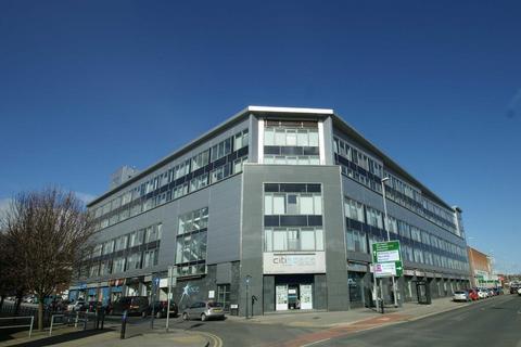 1 bed property, in Regent Street, £40,000