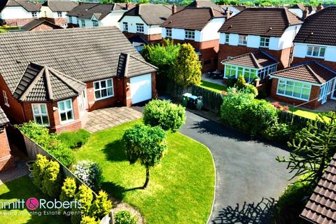 3 bed property, in Ingram Way, £240,000
