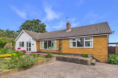 4 bed property, in Green Lane, £550,000