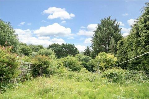 3 bed property, in Brookshill Avenue, £575,000