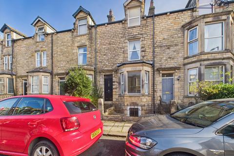 2 bed property, in Dale Street. Primrose | A large terrace house with scope for improvments, £225,000