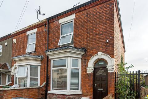 4 bed property, in Stanley Street, £91,000