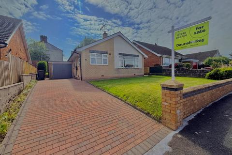 2 bed property, in Hillewood Avenue, £249,500