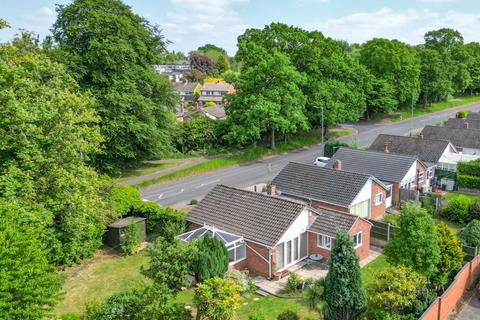 2 bed property, in Netherstowe, £340,000