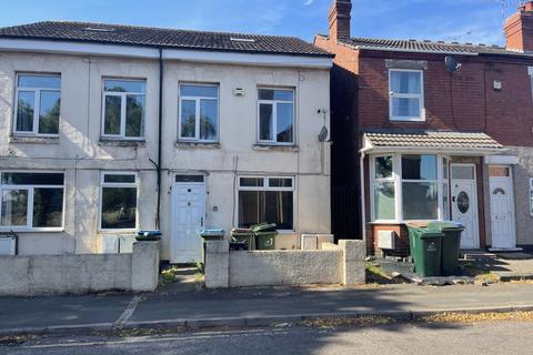 5 bed property, in North Street, £200,000