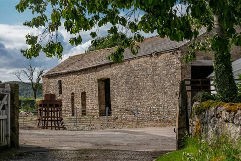 Land, in Barn for conversion, £350,000