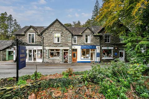 4 bed property, in Stock Lane, £255,000