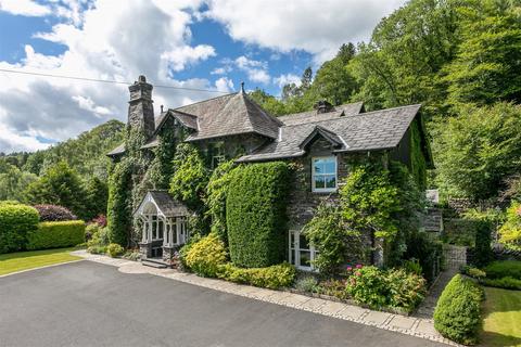 7 bed property, in Clappersgate, £1,950,000