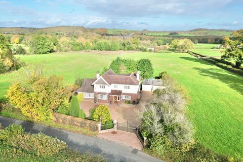 4 bed property, in Sandy Lane, £825,000