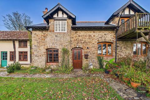 1 bed property, in Beech Hill House, £100,000