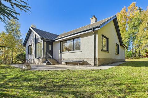 3 bed property, in Dunachton Road, £429,950