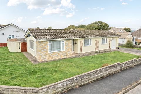 3 bed property, in Allenstyle Road, £325,000