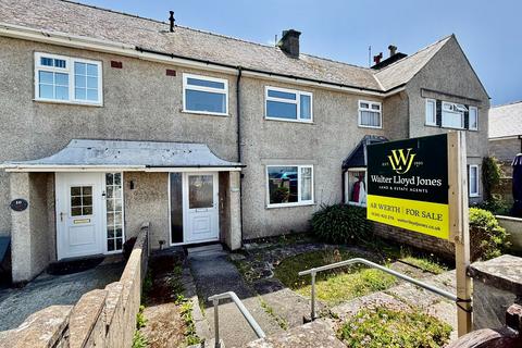 3 bed property, in 11 Princes Avenue, £210,000