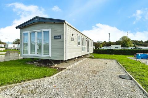 2 bed property, in Langdale, £100,000