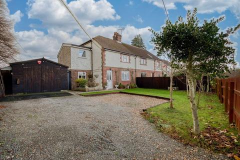 3 bed property, in Bale Road, £400,000