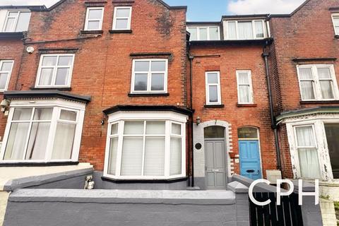 7 bed property, in North Marine Road, £295,000