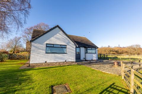 3 bed property, in Beechcroft, £650,000