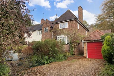4 bed property, in Duffield Road, £600,000