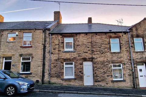2 bed property, in Park Road, £50,000