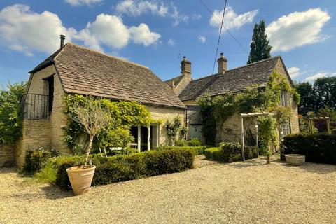 6 bed property, in Grafton, £1,300,000
