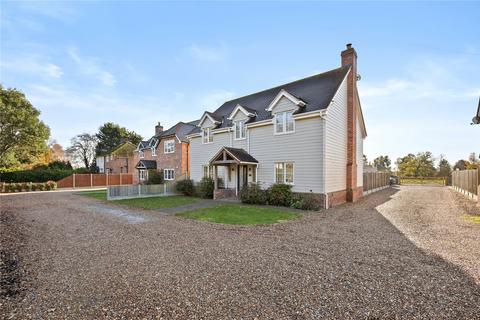 4 bed property, in Heath Road, £595,000