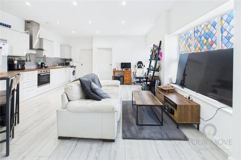 1 bed property, in Tresham Street, £115,000