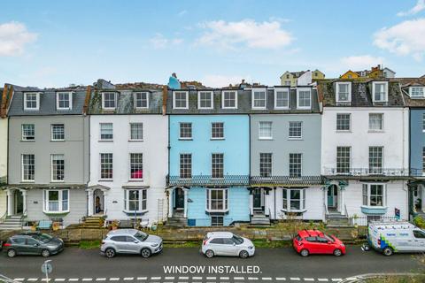 7 bed property, in Montpelier Terrace, £375,000