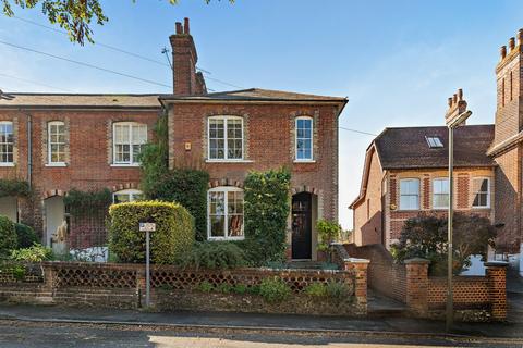 5 bed property, in Sydney Road, £1,595,000