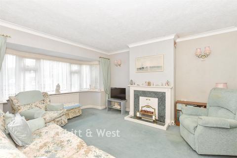 3 bed property, in Eley Crescent, £495,000
