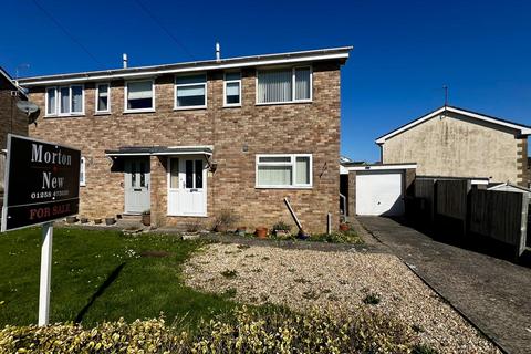 3 bed property, in Hardy Crescent, £270,000