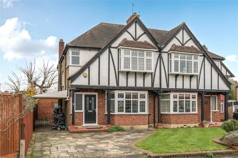 3 bed property, in Austyn Gardens, £775,000