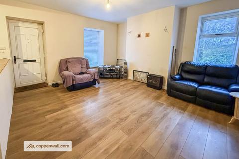 2 bed property, in Fair View, £70,000