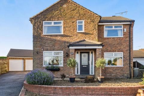 4 bed property, in 9 Rockingham Close, £510,000