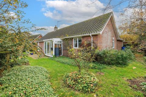 3 bed property, in Corn Hill, £375,000