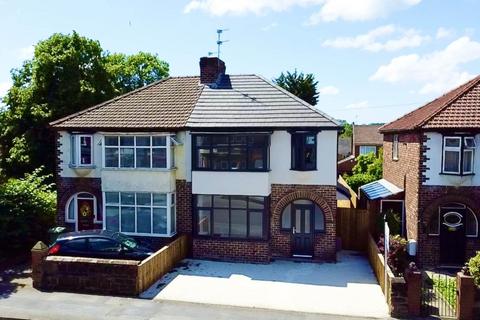 3 bed property, in Marshalls Cross Road, £235,000