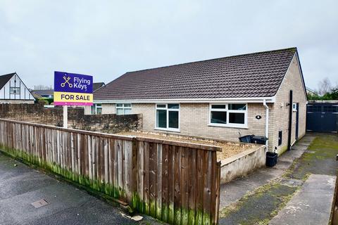 2 bed property, in Ty Llwyd Parc, £225,000