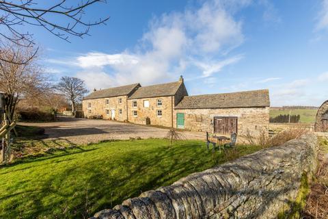 3 bed property, in East High House Farm, £600,000
