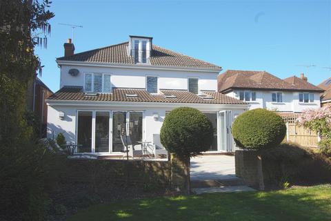 6 bed property, in Norsey Road, £1,595,000