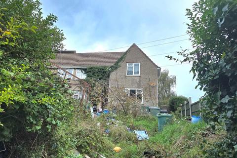 3 bed property, in Newport Road, £150,000
