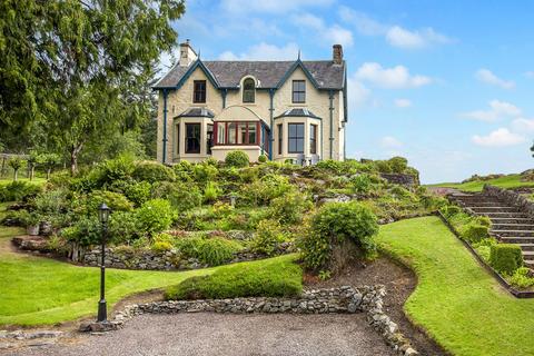 4 bed property, in Ardreoch, £620,000