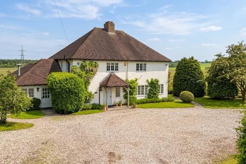 4 bed property, in 'Green View', £950,000