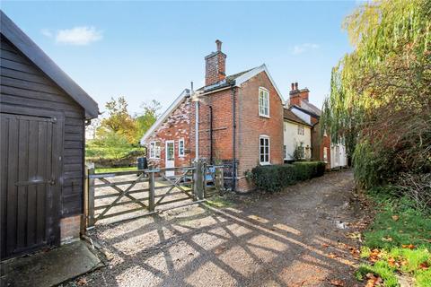 4 bed property, in The Causeway, £450,000
